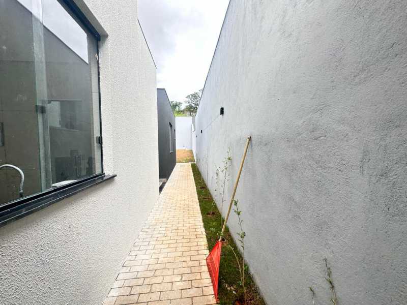 Casa à venda com 3 quartos, 107m² - Foto 13