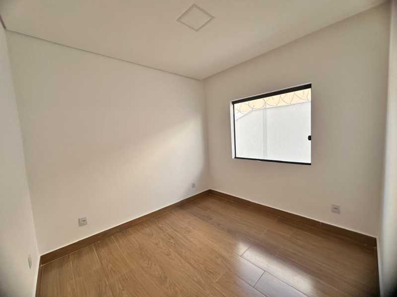 Casa à venda com 3 quartos, 90m² - Foto 11