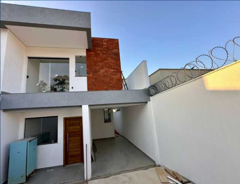 Casa à venda com 3 quartos, 148m² - Foto 2