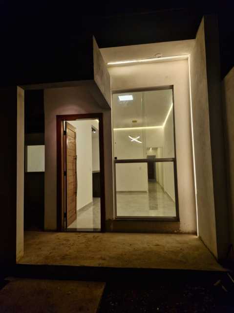 Casa à venda com 3 quartos, 89m² - Foto 2