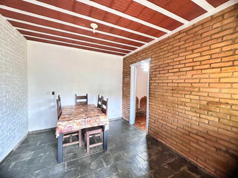 Casa à venda com 3 quartos, 320m² - Foto 16