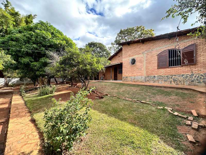 Casa à venda com 3 quartos, 320m² - Foto 26