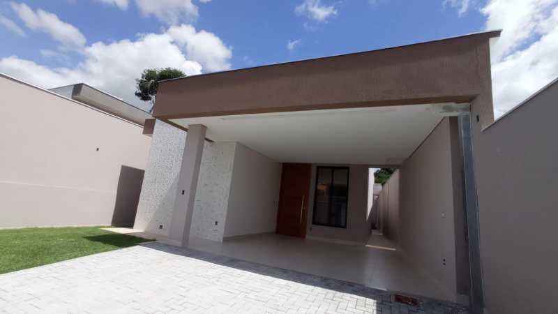 Casa à venda com 4 quartos, 133m² - Foto 2