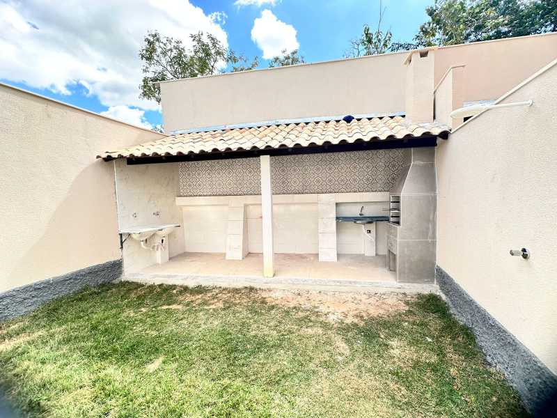 Casa à venda com 3 quartos, 90m² - Foto 12