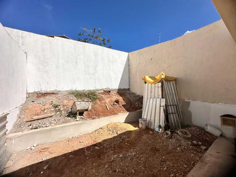 Casa à venda com 3 quartos, 81m² - Foto 5