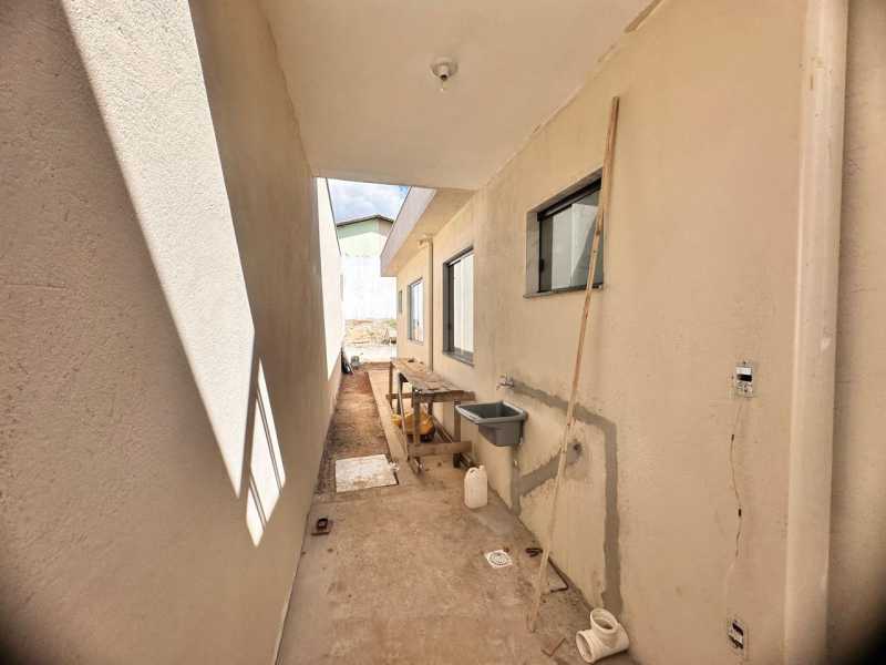 Casa à venda com 3 quartos, 81m² - Foto 6