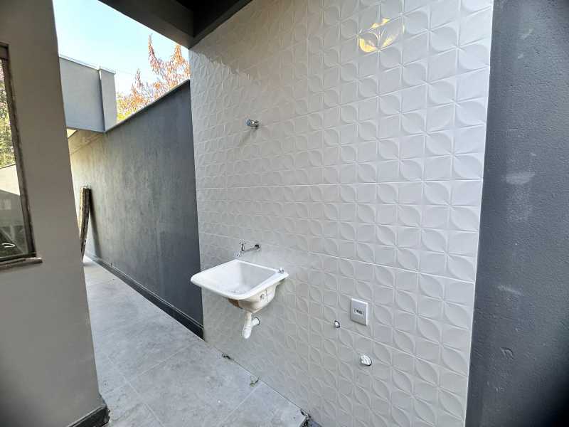 Casa à venda com 3 quartos, 100m² - Foto 12