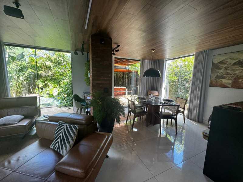 Casa de Condomínio à venda com 4 quartos, 228m² - Foto 4