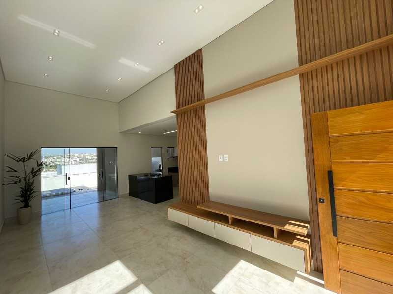 Casa à venda com 3 quartos, 117m² - Foto 2