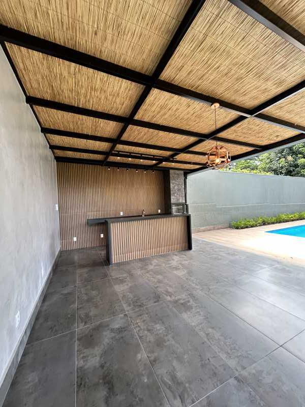 Casa de Condomínio à venda com 4 quartos, 230m² - Foto 15