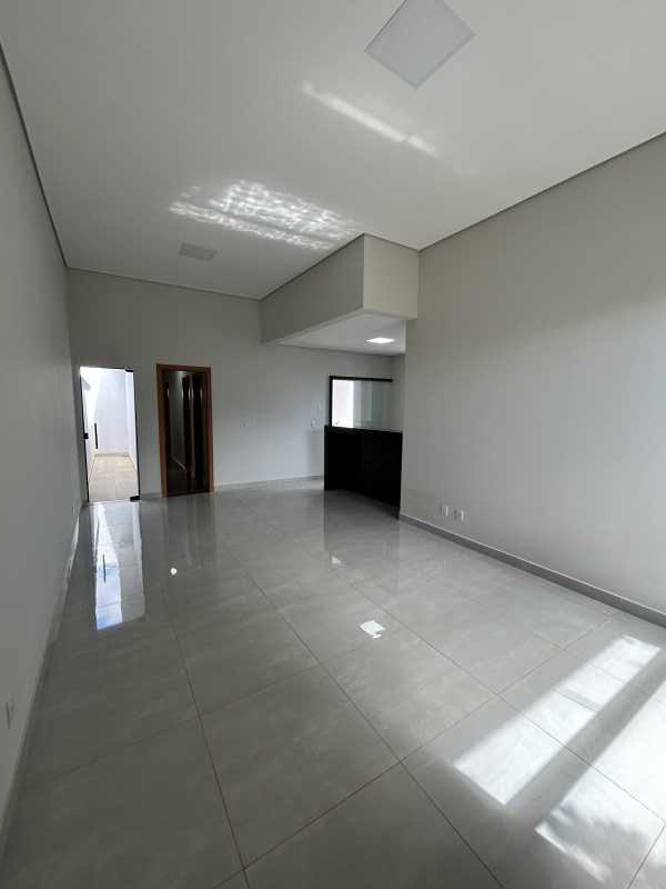 Casa à venda com 3 quartos, 135m² - Foto 2