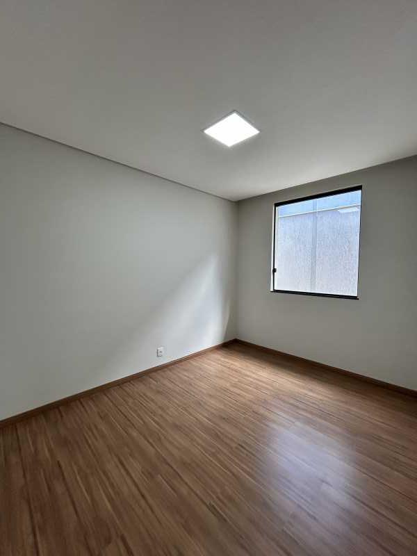 Casa à venda com 4 quartos, 186m² - Foto 11