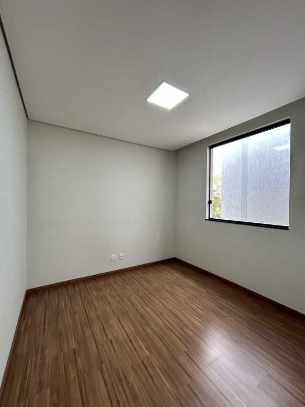 Casa à venda com 4 quartos, 177m² - Foto 9