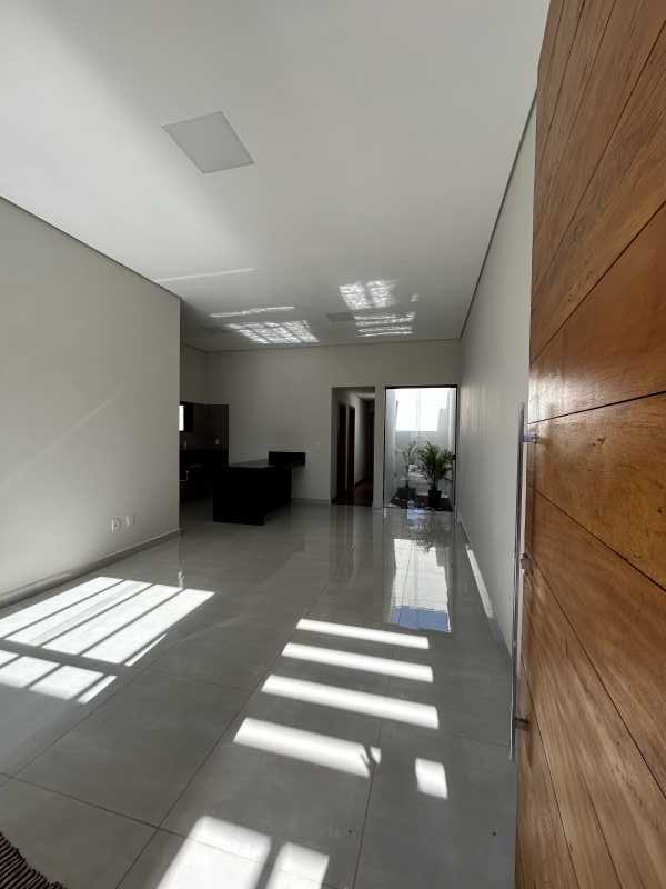 Casa à venda com 3 quartos, 119m² - Foto 3