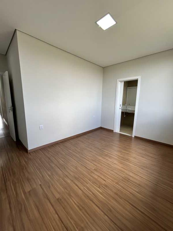 Casa à venda com 3 quartos, 94m² - Foto 12