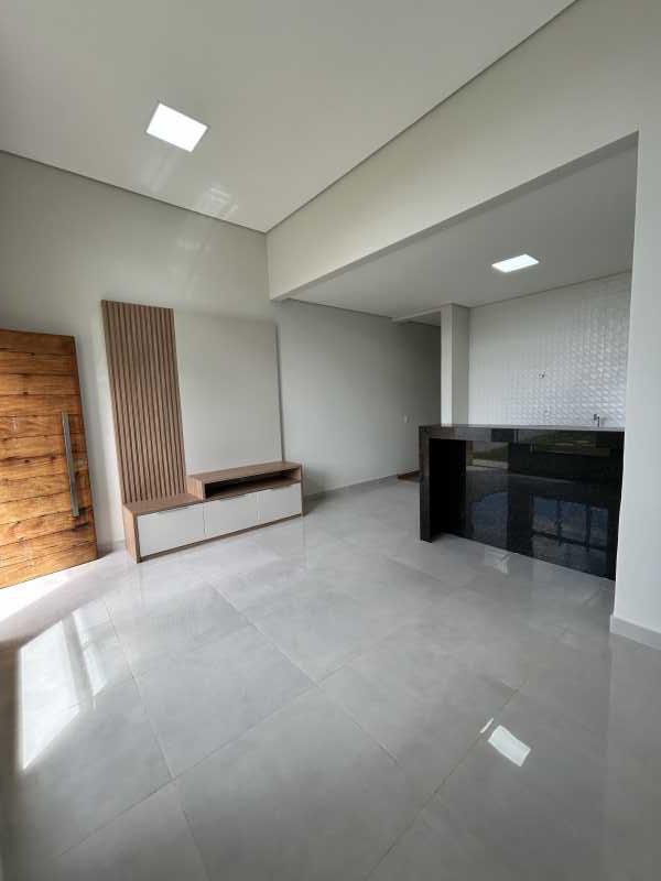 Casa à venda com 3 quartos, 98m² - Foto 4