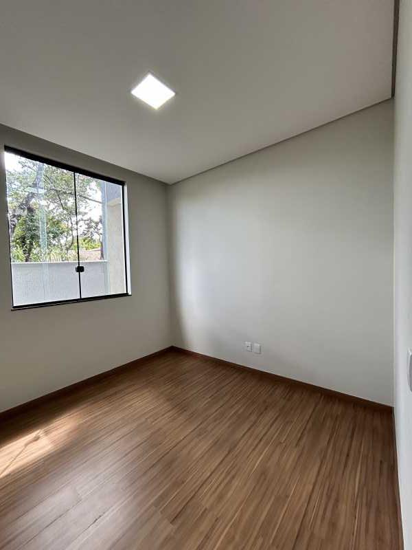 Casa à venda com 3 quartos, 98m² - Foto 8