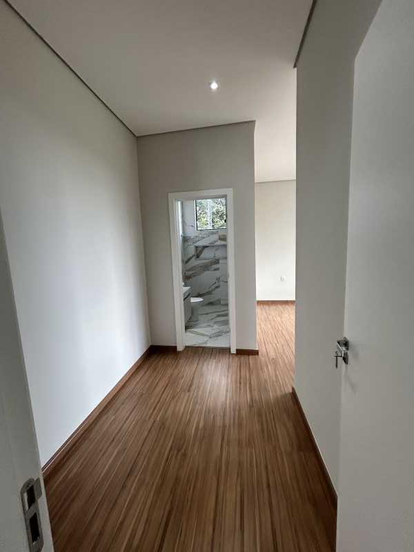 Casa à venda com 3 quartos, 98m² - Foto 13