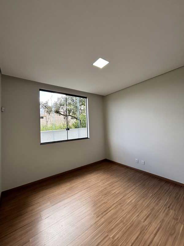 Casa à venda com 3 quartos, 98m² - Foto 16