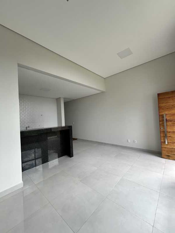 Casa à venda com 3 quartos, 97m² - Foto 3