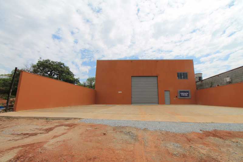 Depósito-Galpão-Armazém à venda, 650m² - Foto 1