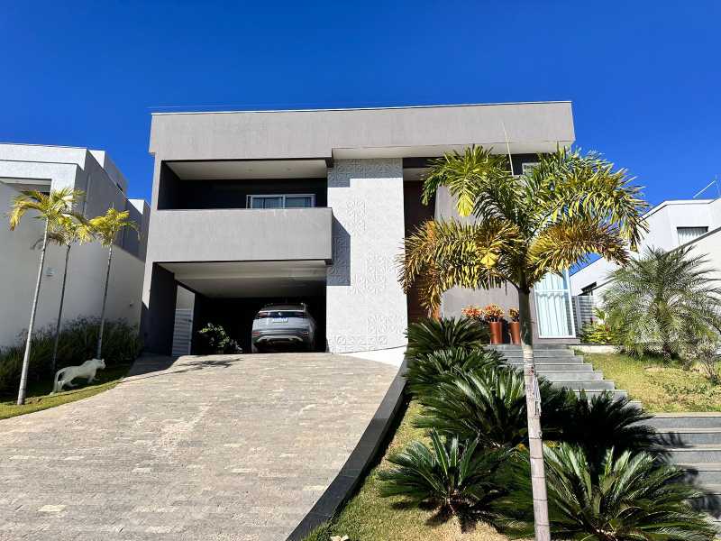 Casa de Condomínio à venda com 3 quartos, 196m² - Foto 1