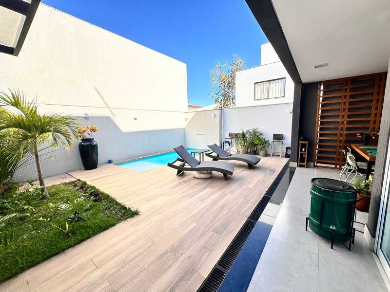 Casa de Condomínio à venda com 3 quartos, 196m² - Foto 8