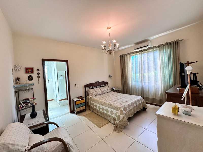 Casa de Condomínio à venda com 5 quartos, 370m² - Foto 19