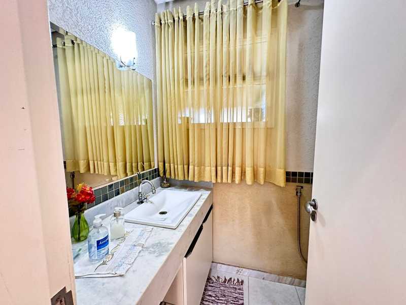 Casa de Condomínio à venda com 4 quartos, 345m² - Foto 16