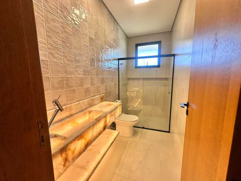 Casa de Condomínio à venda com 4 quartos, 256m² - Foto 13