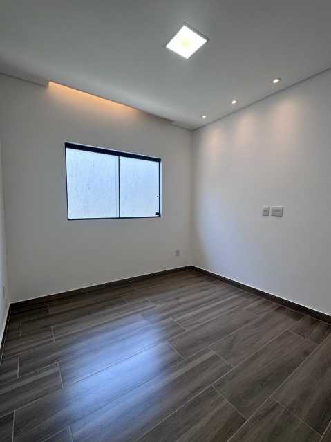 Casa à venda com 3 quartos, 88m² - Foto 11