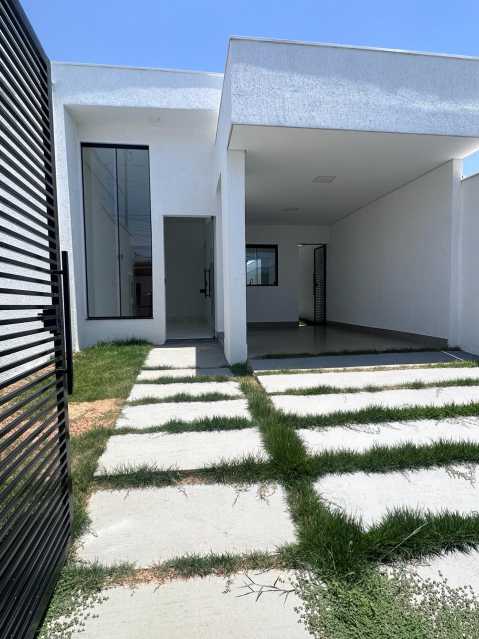 Casa à venda com 3 quartos, 88m² - Foto 2