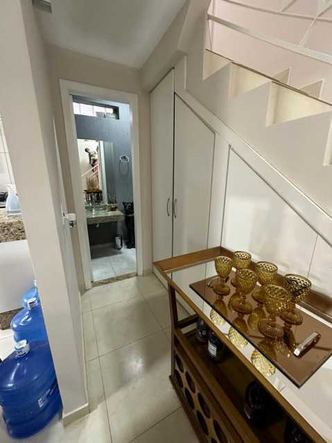 Casa à venda com 3 quartos, 101m² - Foto 11