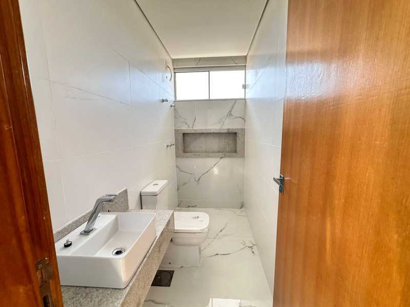 Casa à venda com 3 quartos, 142m² - Foto 11