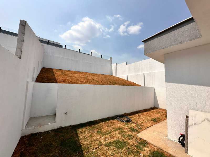 Casa à venda com 3 quartos, 135m² - Foto 4