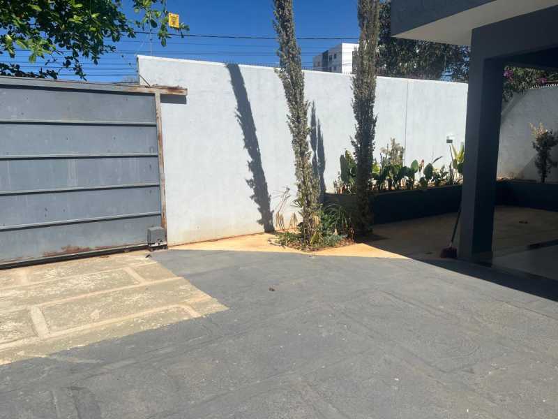 Casa à venda com 3 quartos, 200m² - Foto 14