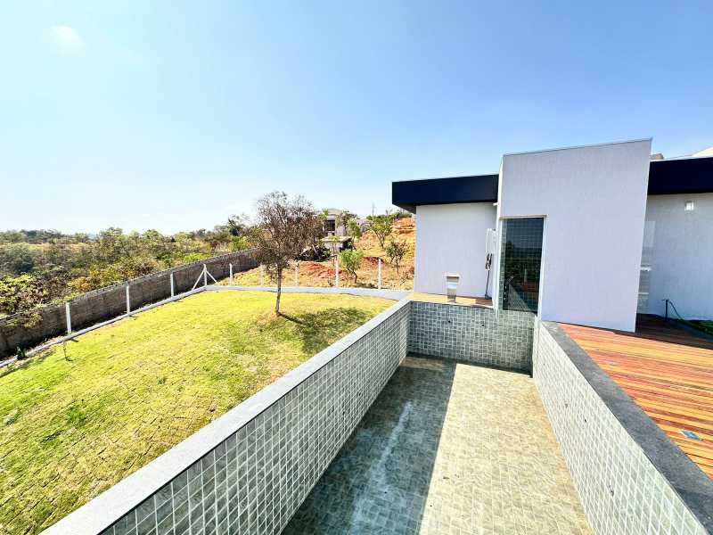 Casa de Condomínio à venda com 4 quartos, 300m² - Foto 9