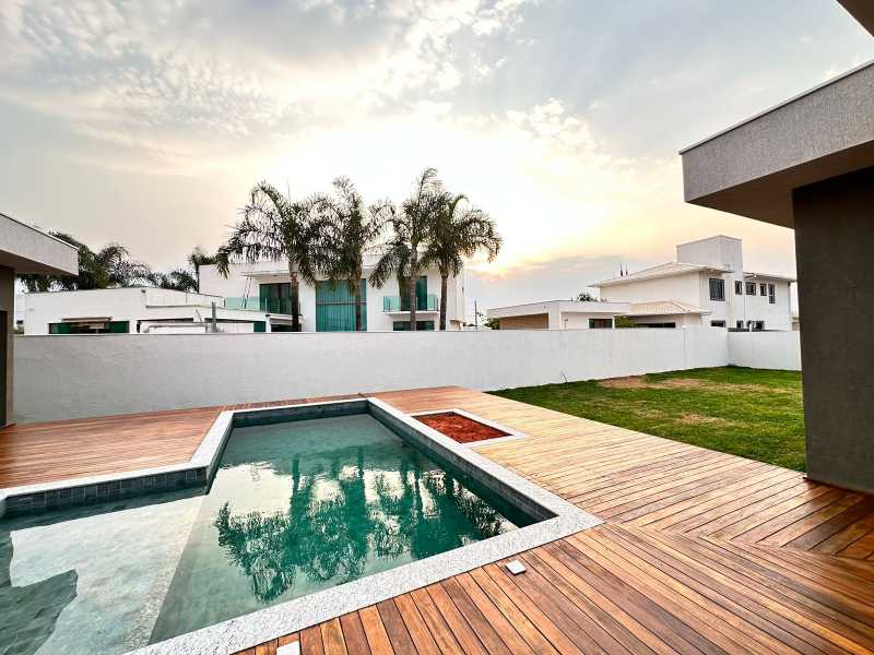 Casa de Condomínio à venda com 4 quartos, 323m² - Foto 20