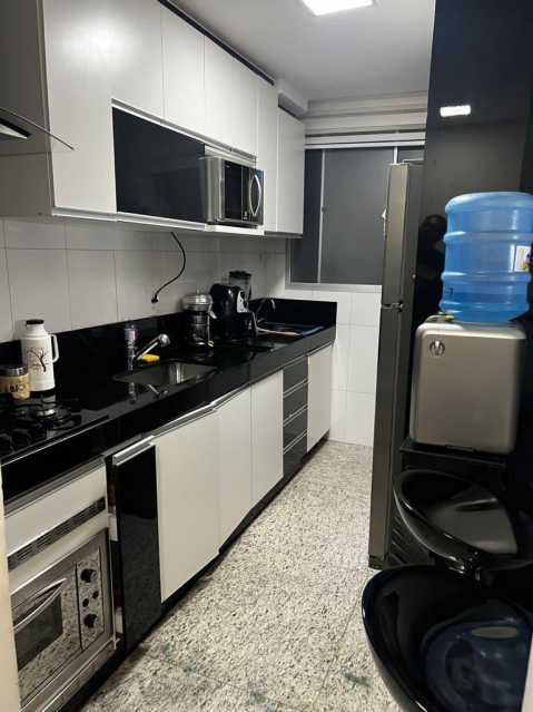 Apartamento à venda com 2 quartos, 55m² - Foto 11