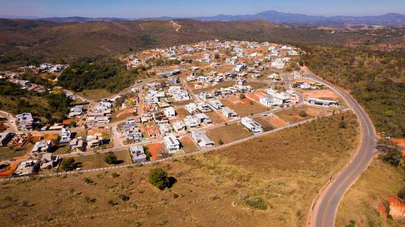 Casa de Condomínio à venda com 4 quartos, 247m² - Foto 16