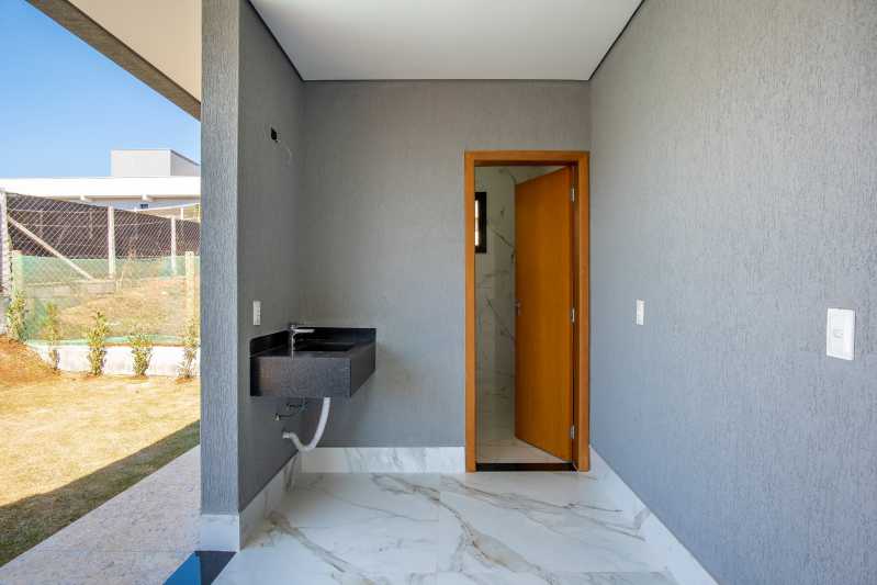 Casa de Condomínio à venda com 4 quartos, 247m² - Foto 13