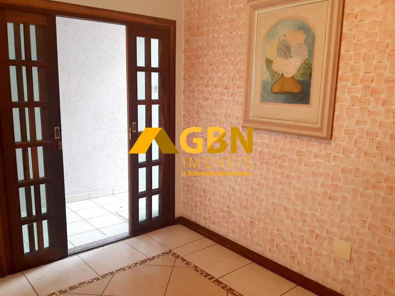 Casa de Condomínio à venda com 3 quartos, 270m² - Foto 3