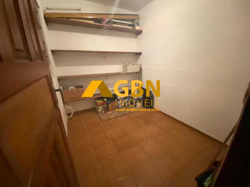 Casa à venda com 2 quartos, 85m² - Foto 11