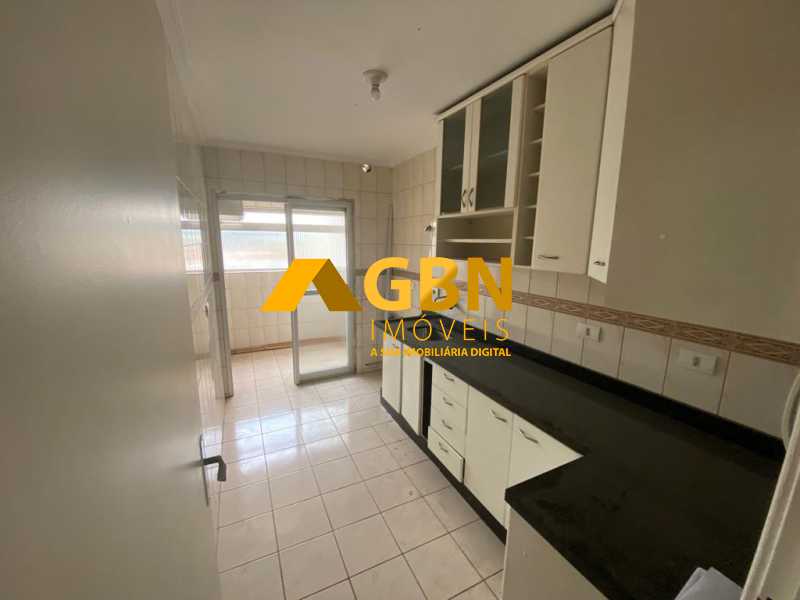 Apartamento à venda com 3 quartos, 62m² - Foto 13