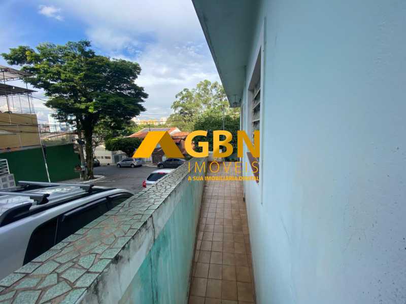 Casa Comercial para alugar com 4 quartos, 300m² - Foto 13