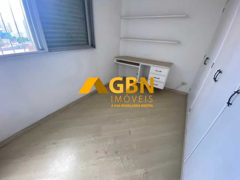 Apartamento à venda com 2 quartos, 72m² - Foto 4