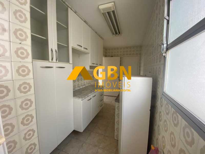 Apartamento à venda com 2 quartos, 72m² - Foto 7