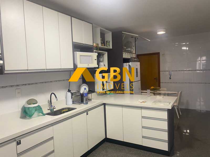 Apartamento para alugar com 2 quartos, 139m² - Foto 8