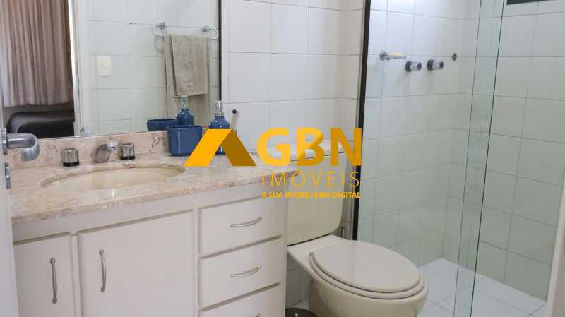 Apartamento à venda com 3 quartos, 105m² - Foto 19