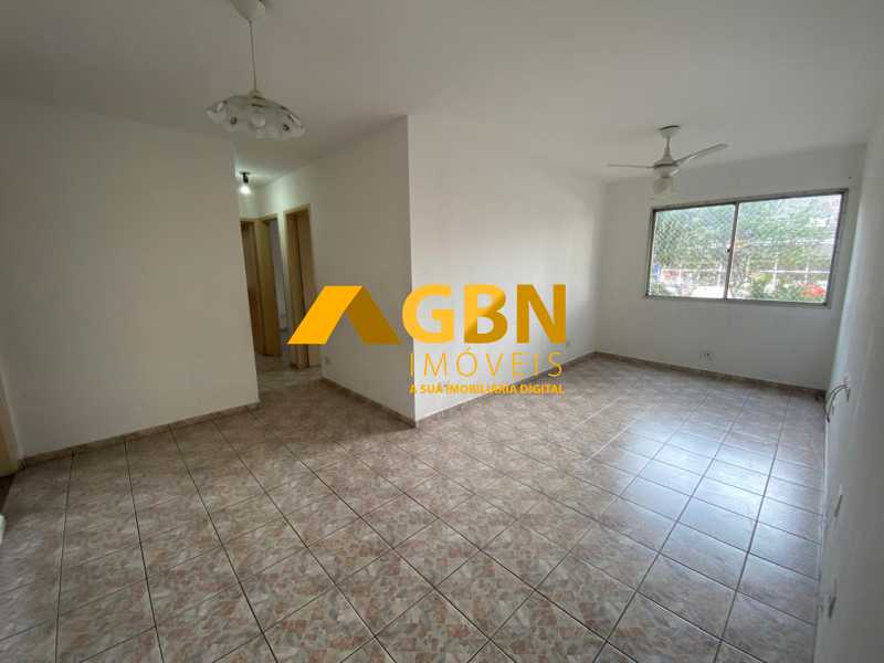 Apartamento à venda com 3 quartos, 64m² - Foto 2